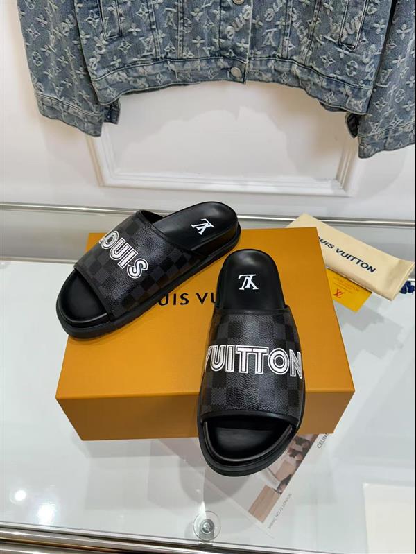 20251128184543493 210